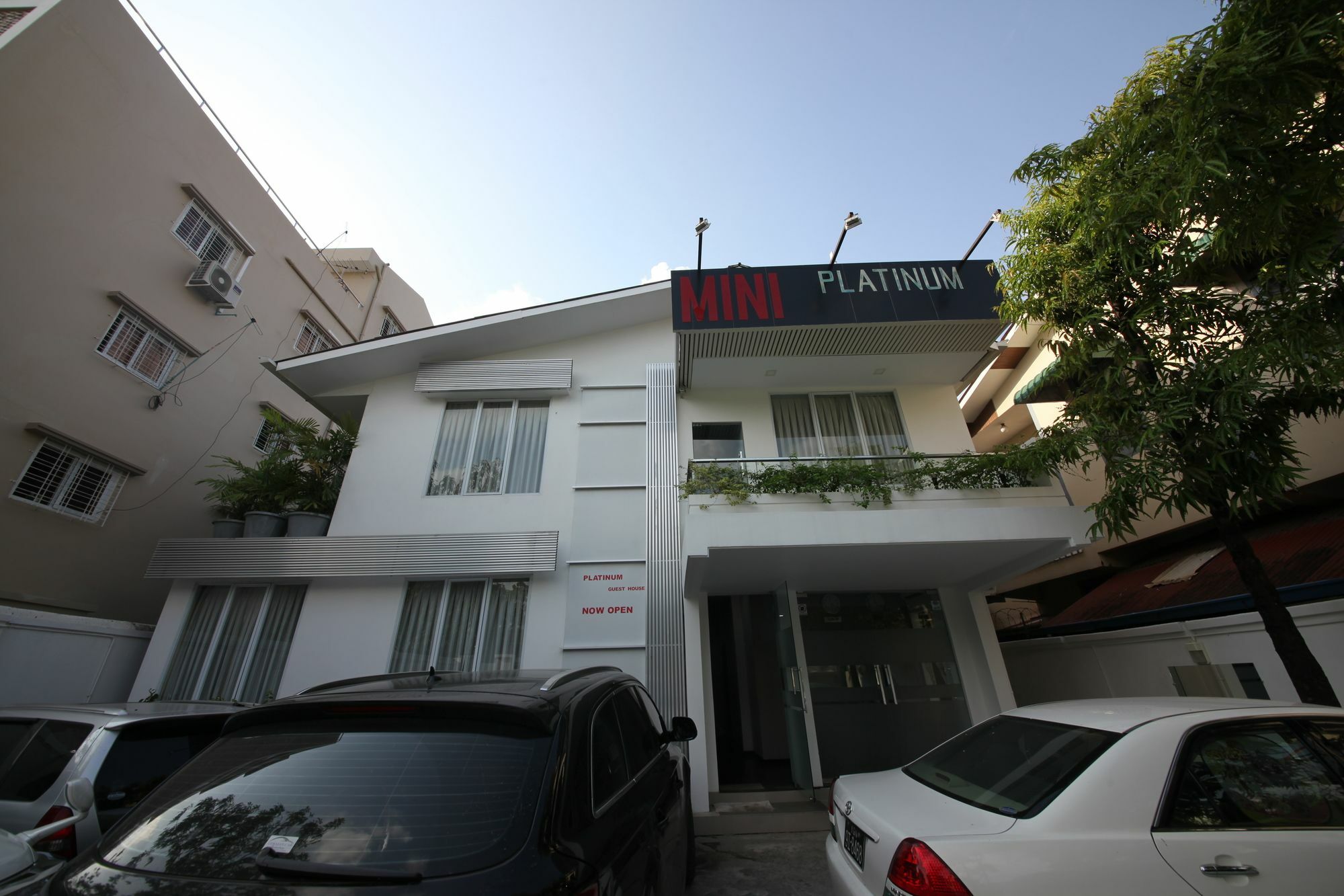 Mini Platinum Guest House Gyogon Buitenkant foto